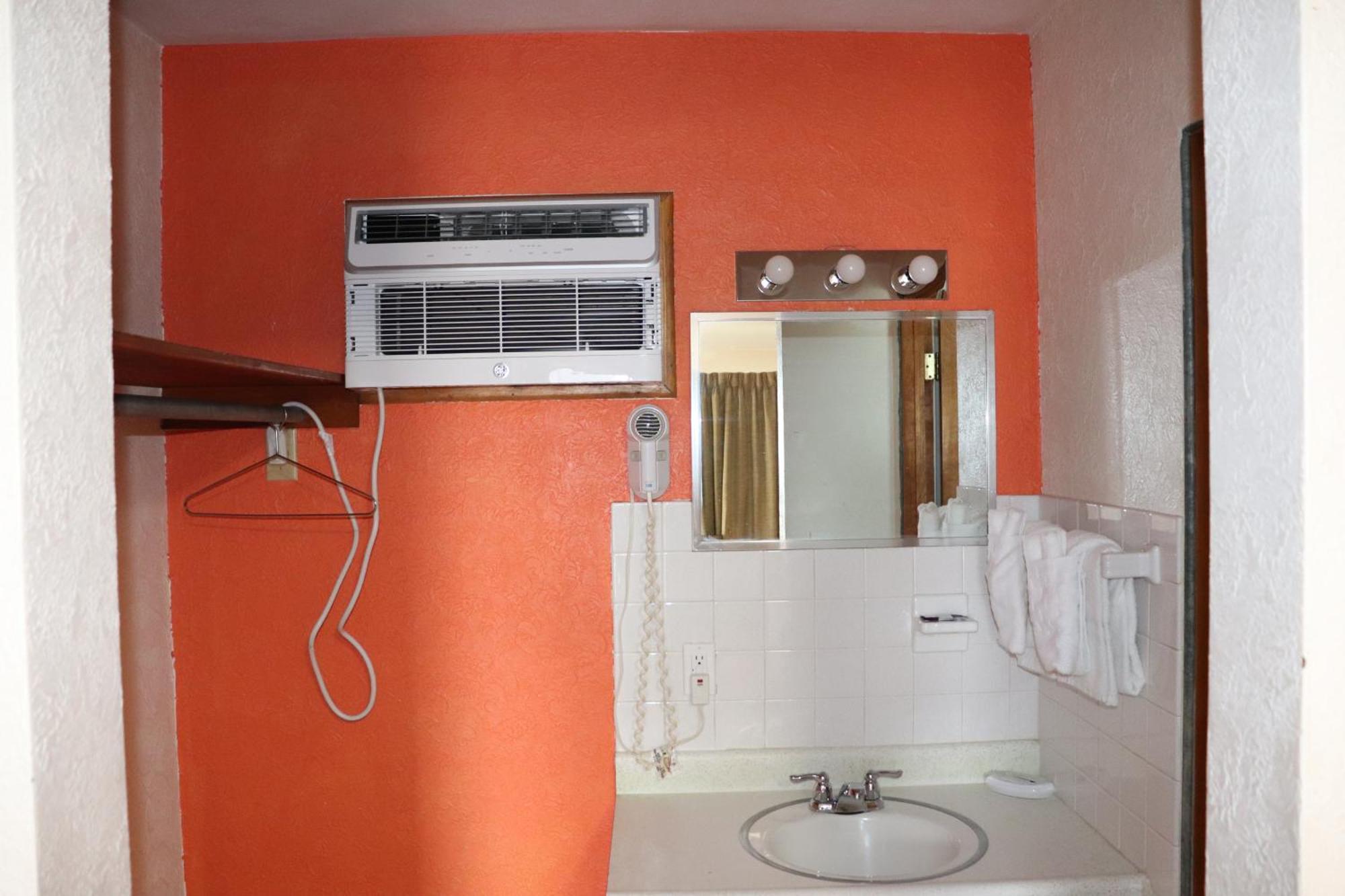 Best Nights Inn - Sparta Luaran gambar